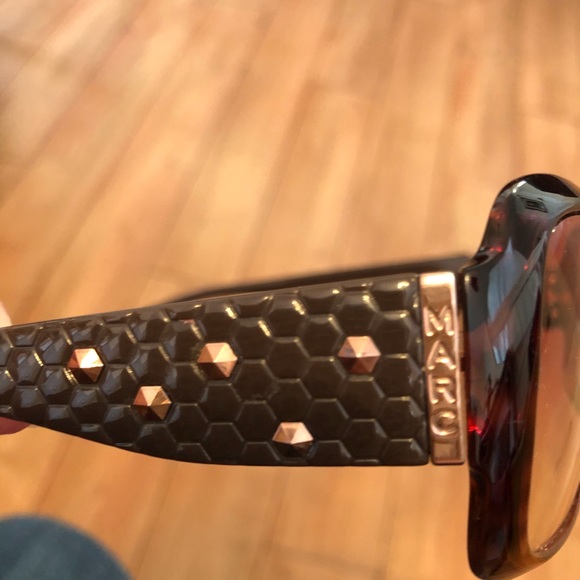 Mark By Mark Jacobs Sun Glasses - Picture 4 of 6